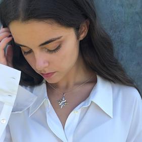 Colgante ROSA DE LOS VIENTOS | ROSADV301A | Joyas Creativas, Joyas de Autor, Artesanía de Madrid, Alianzas, gemelos, joyas de Madrid