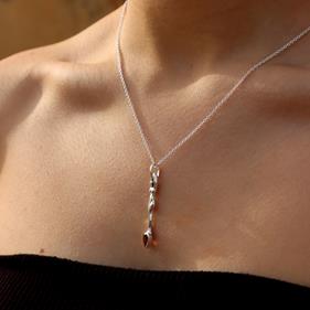 Colgante SIRENA | 825 | Joyas Creativas, Joyas de Autor, Artesanía de Madrid, Alianzas, gemelos, joyas de Madrid